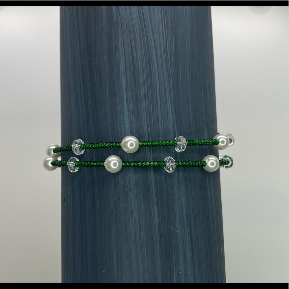 Handmade Emerald Glass Bracelet with genuine Swarovski Pearls